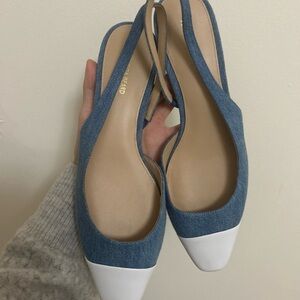 Veronica Beard Blue and White Flats
